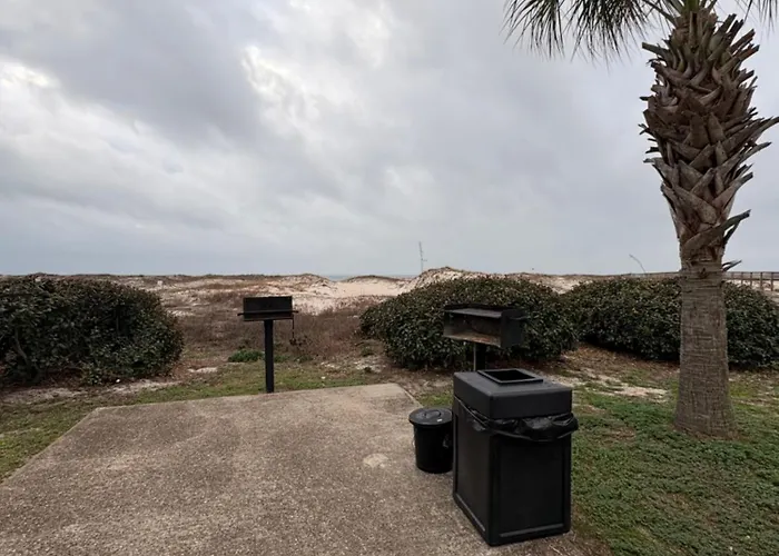 Beachy Aparthotel