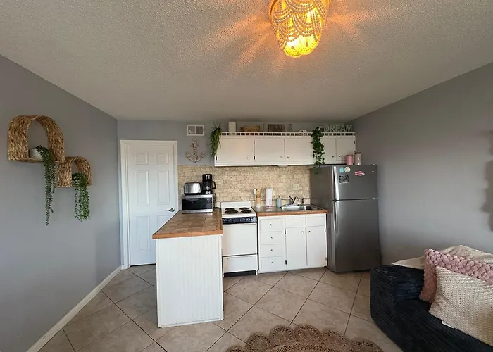 Aparthotel Beachy Gulf Shores